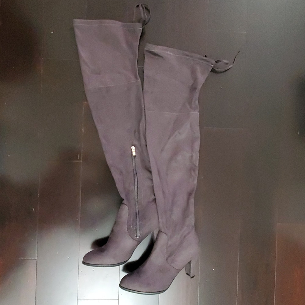 Over the Knee Boots - Picture 3 of 3